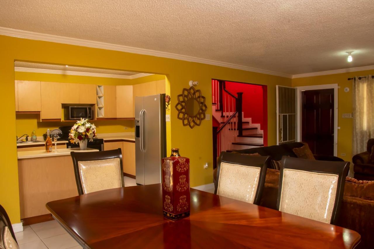 Vacation Getaway In Mango Walk Country Club Apartment Montego Bay