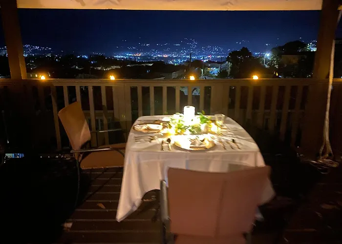 Vacation Getaway In Mango Walk Country Club