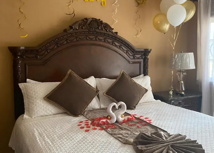 Vacation Getaway In Mango Walk Country Club